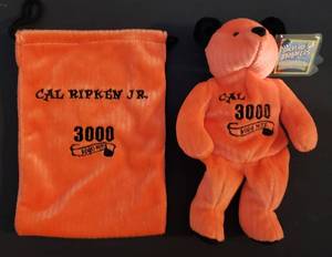 lot 342 image: CAL RIPKEN COLLECTIBLE 3000 HITS BEAR WITH BAG