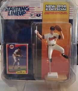 lot 343 image: STARTING LINEUP 1994 EDITION CAL RIPKEN FIGURE (UNOPENED)