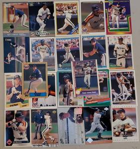 lot 348 image: LOT OF ASSORTED ASTROS (BAGWELL, BIGGIO AND CAMINITI) CARDS