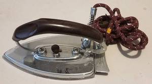 lot 377 image: VINTAGE ELECTRIC IRON