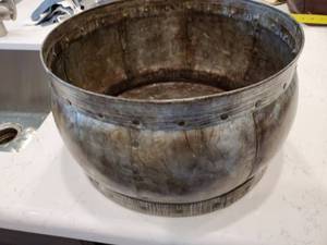 lot 73 image: Round Metal Container by Dimond Home