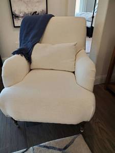 lot 134 image: Linen Blend Cream Arm Chair with Matching Pillow & Surya Throw