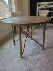 lot 193 image: Rustic Light Wood Round Table