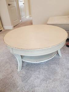 lot 198 image: Distressed Cream Round Wood Coffee Table