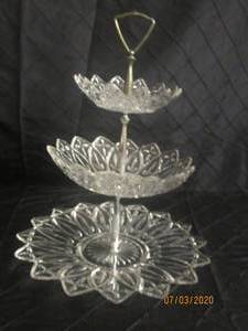 lot 73 image: 3- TIER GLASS&nbsp DESSERTAPPETIZER&nbsp STAND 14.5  HEIGHT&nbsp