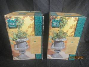 lot 79 image: DUO TERRACE ACCENTS PATIO POLYRESIN CLASSICAL URNS 14 HEIGHT