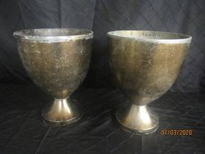 lot 86 image: DUO METAL&nbsp PEDESTAL BOWL&nbsp PLANTERS&nbsp&nbsp12 HEIGHT 9 34  DIAM