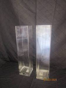 lot 128 image: DUO CLEAR UNLIMITED CONTAINER INC 19 34  HEIGHT OPENING SQUARE GLASS&nbsp VASE&nbsp