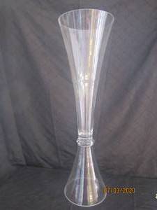 lot 133 image: ABIGAILS OSLO CLEAR GLASS VASE 37 HEIGHT&nbsp