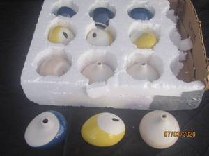 lot 137 image: TOTAL OF 12 FLOOR 9 MINI BUD VASE&nbspCERAMIC 2.5 H X 2.5 DIAMETER EACH&nbsp