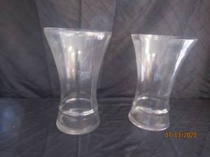 lot 147 image: DUO CLEAR FLARED GLASS 13.5 H VASES&nbsp