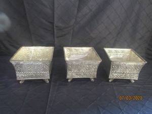 lot 179 image: SILVER FOOTED PLANTER TRIO&nbsp&nbsp7X 7&nbsp