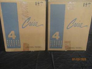 lot 63 image: DUO NIB CRISA BY VITRO HURRICANE GLASS SHADE 14 H&nbsp 4 HURRICANES GLASS&nbsp SHADES&nbsp PER EACH&nbsp BOX .