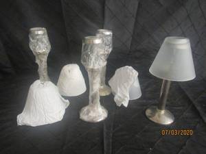 lot 70 image: TOTAL OF 4 - 10 HEIGHT SILVER TEA LIGHT HOLDERS .FROSTED SHADE&nbsp