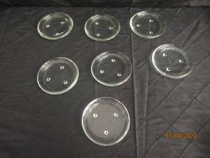 lot 268 image: TOTAL OF 7 PILLAR PLATES&nbsp&nbsp4 DIAM
