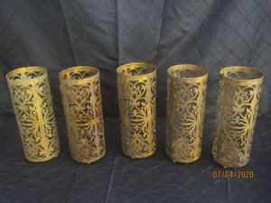 lot 283 image: TOTAL OF 5 METAL 11 H CANDLE HOLDERS 57908-3&nbsp&nbspINDOOROUTDOOR PATIO&nbsp