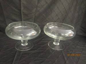 lot 298 image: DUO&nbsp AAC HAND CRAFTED PEDESTAL GARDEN BOWLS&nbsp VASE&nbsp7 HEIGHT&nbsp&nbsp8 DIAM&nbsp