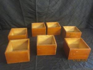 lot 311 image: TOTAL OF 7 WOOD PLANTER BOXES&nbsp6X 6 X 4 H&nbsp