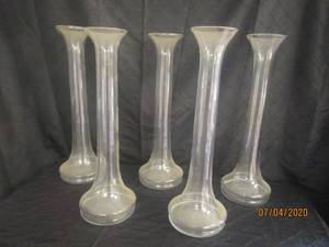 lot 318 image: TOTAL OF 5 CLEAR GLASS 25.5 HEIGHT BUD CYLINDER&nbsp FLARED VASE&nbsp
