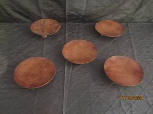 lot 257 image: TOTAL OF 5 POMEROY BALFOUR MONTANA RUSTIC &nbsp PILLAR PLATES 620386