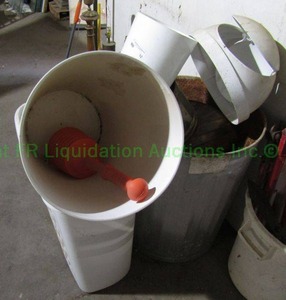 lot 12 image: Waste buckets