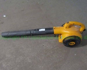 lot 36 image: Poulon Pro gas powered leaf blower model BVM200FE
