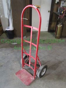 lot 83 image: Hand truck