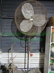 lot 108 image: Large Industrial circulation fan