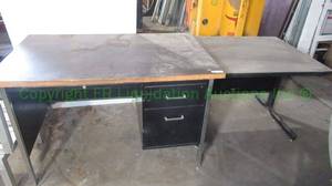 lot 217 image: Laminate top metal base utility desk and table