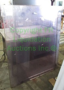 lot 220 image: Plexiglass 1-12 thick approx. 32 x 48, two pieces