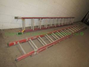 lot 34 image: Werner 32ft extension ladder and