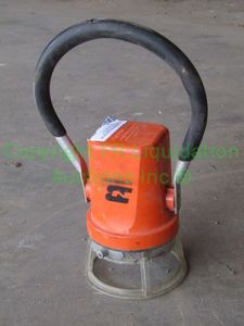 lot 152 image: Burlington Northern Starlite 222 railroad conductor lamp
