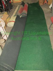 lot 145 image: Large turf style carpet roll plus