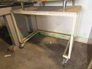 lot 185 image: Metal base utility table