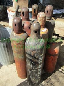 lot 381 image: Welding gas bottle tanks 7 total