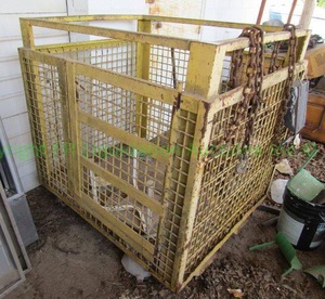 lot 405 image: Forklift aerial safety cage platform 48 x 38 x 48