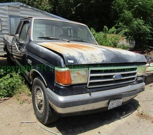lot 416 image: 1989 Ford F250 extra cab Diesel 7.3 liter V8 engine VIN 1FTHX25M8KKB21887