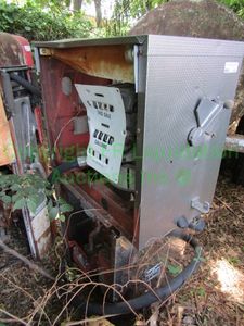 lot 433 image: Vintage Bennett fuel pump