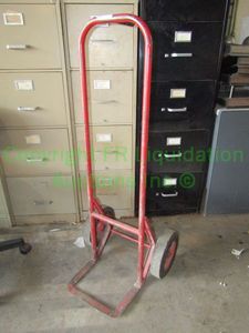 lot 233 image: Hand truck