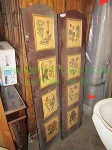 lot 284 image: Privacy wall 3 sections one needs reattached