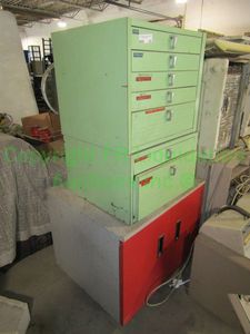 lot 300 image: Valtronic Imperial modular storage drawer unit and NSC base door cabinet