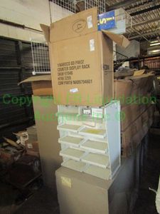 lot 312 image: ASSORTED VENDING DISPLAYS, RACKS AND MORE