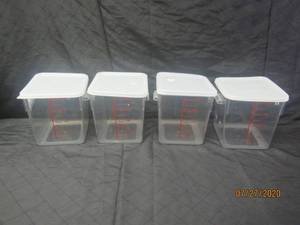lot 356 image: 4 RUBBERMAID COMMERCIAL 8QT PLASTIC CONTAINER WITH LDS