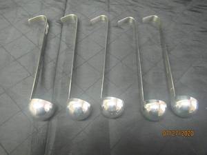 lot 379 image: TOTAL OF 5 VOLLRATH 49875 JACOB PRIDE STERLING SILVER GROOVED HANDLE LADLES&nbsp&nbsp34oz&nbsp