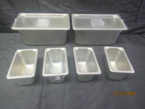 lot 384 image: TOTAL OF 6 VOLLRATH STAINLESS STEEL SUPER PANS&nbsp&nbsp2- 30362 WITH LIDS&nbsp&nbsp4 - 30942&nbsp NO LIDS&nbsp