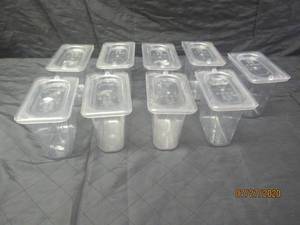 lot 363 image: NINE 1QT CARLISLE PLASTIC CONTAINER 30688 WITH RUBBERMAID LIDS