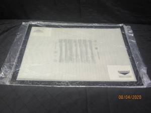 lot 468 image: TOTAL OF 5 NEW PADERNO WORLD CUISINE NON STICK SILICONE COUNTER TOP PASTRY MATS&nbsp25 12 L X 17 12 W