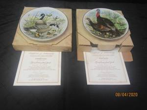 lot 476 image: DUO 1982 SOUTHERN LIVING GALLERY PLATES WITH COA&nbsp- WILD TURKEY-CANADA GOOSE
