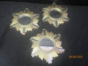 lot 41 image: 3 SILVERGOLD WALL MIRROR DECOR&nbsp9 78  EACH