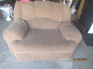 lot 498 image: FABRIC CHAIR AND A HALF��45 L